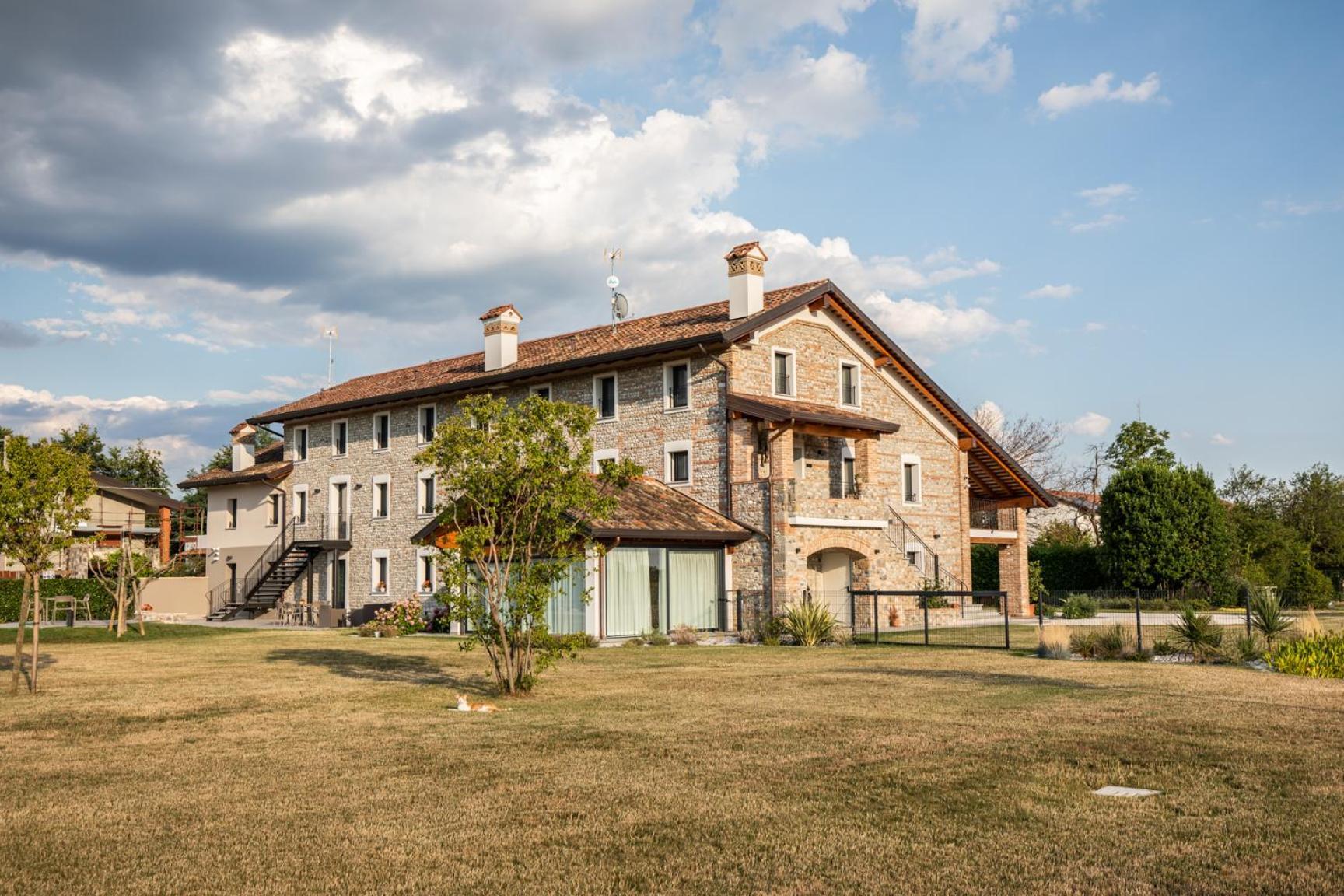 Atmosfere Charme & Country Hotel Borgo San Mauro Екстериор снимка